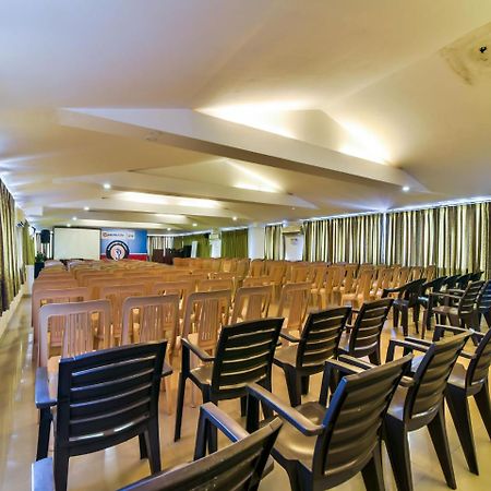 Ginger Tree Resort At The Beach Candolim Exterior photo